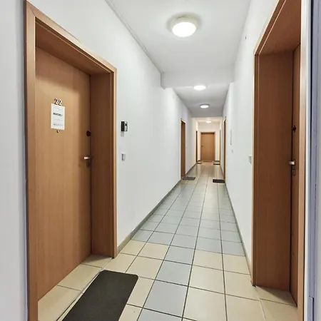 Апартаменти Legnicka By Renters