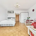 Legnicka By Renters * Wrocław