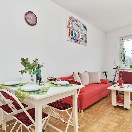Apartment Legnicka By Renters Wroclaw