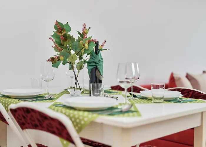 Legnicka By Renters Apartman *