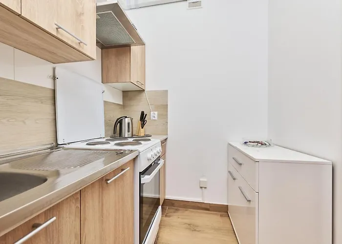 Legnicka By Renters Apartman